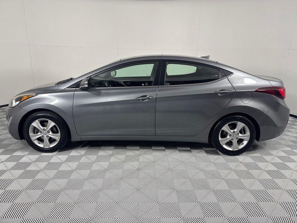 2016 Hyundai Elantra Image 9