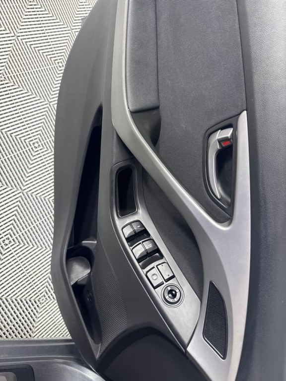 2016 Hyundai Elantra Image 13