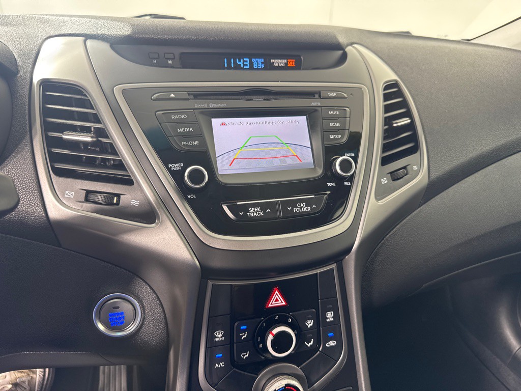 2016 Hyundai Elantra Image 19
