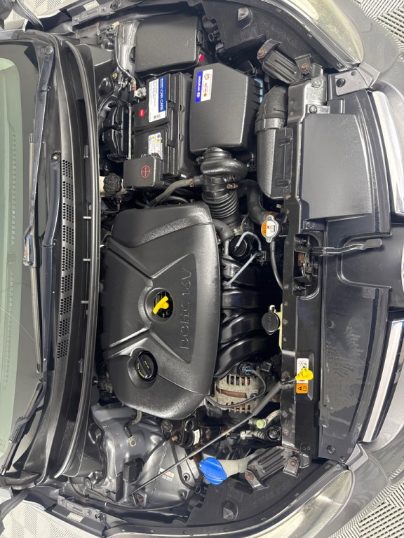 2016 Hyundai Elantra Image 29
