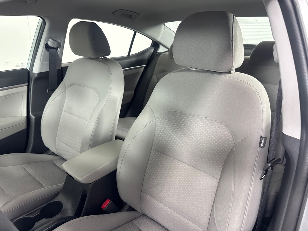 2020 Hyundai Elantra Image 14