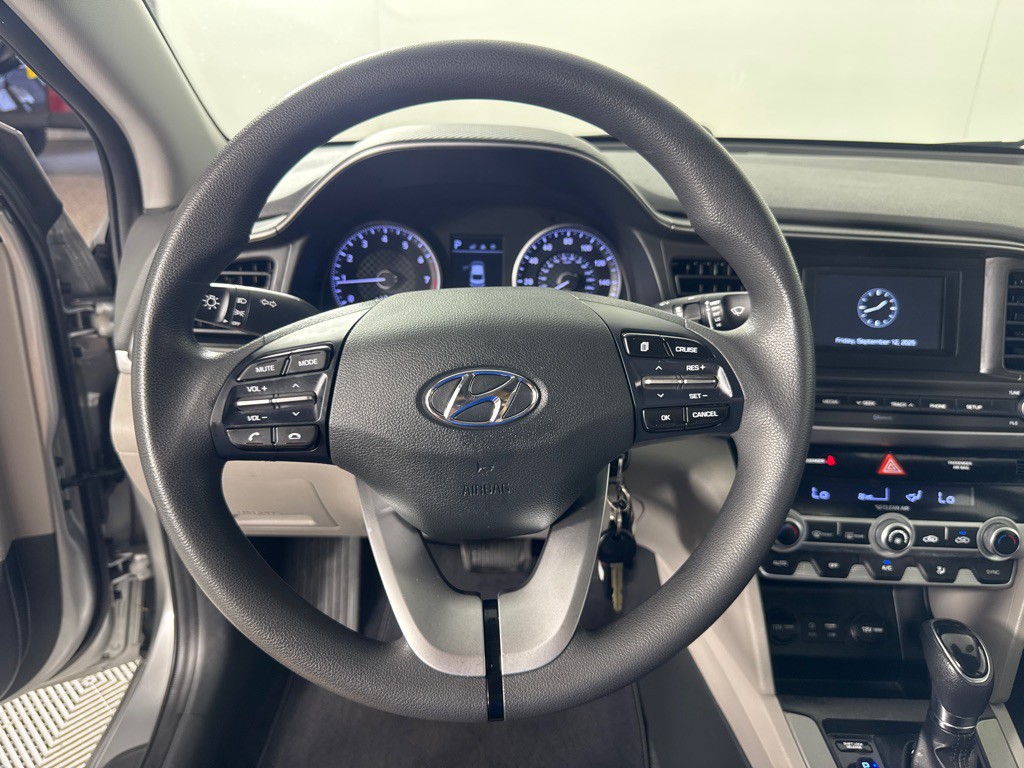 2020 Hyundai Elantra Image 16