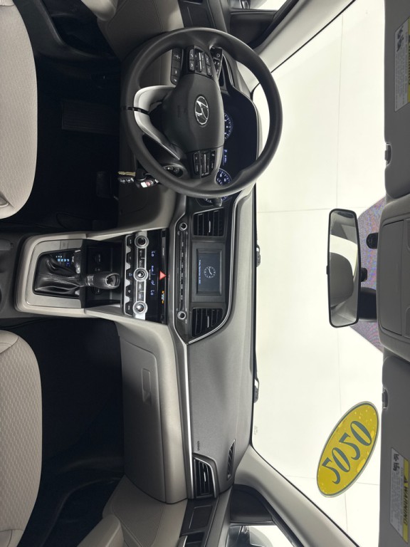 2020 Hyundai Elantra Image 26