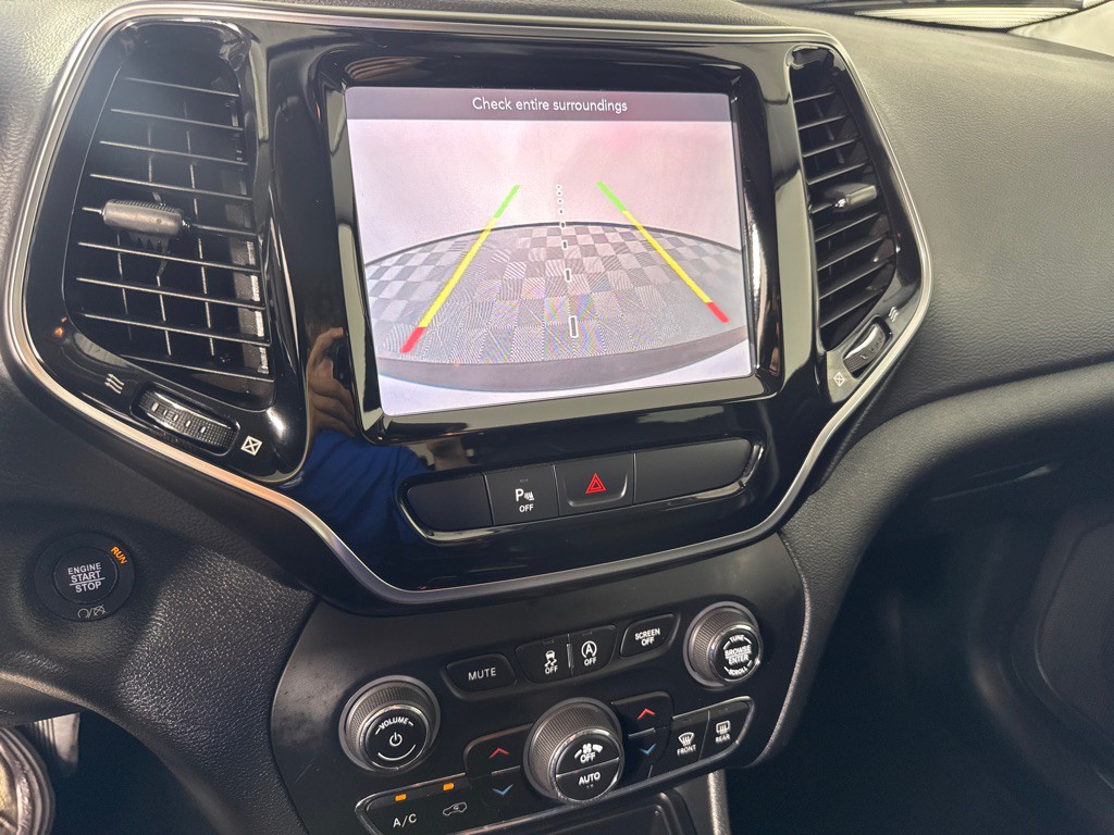 2019 Jeep Cherokee Image 19