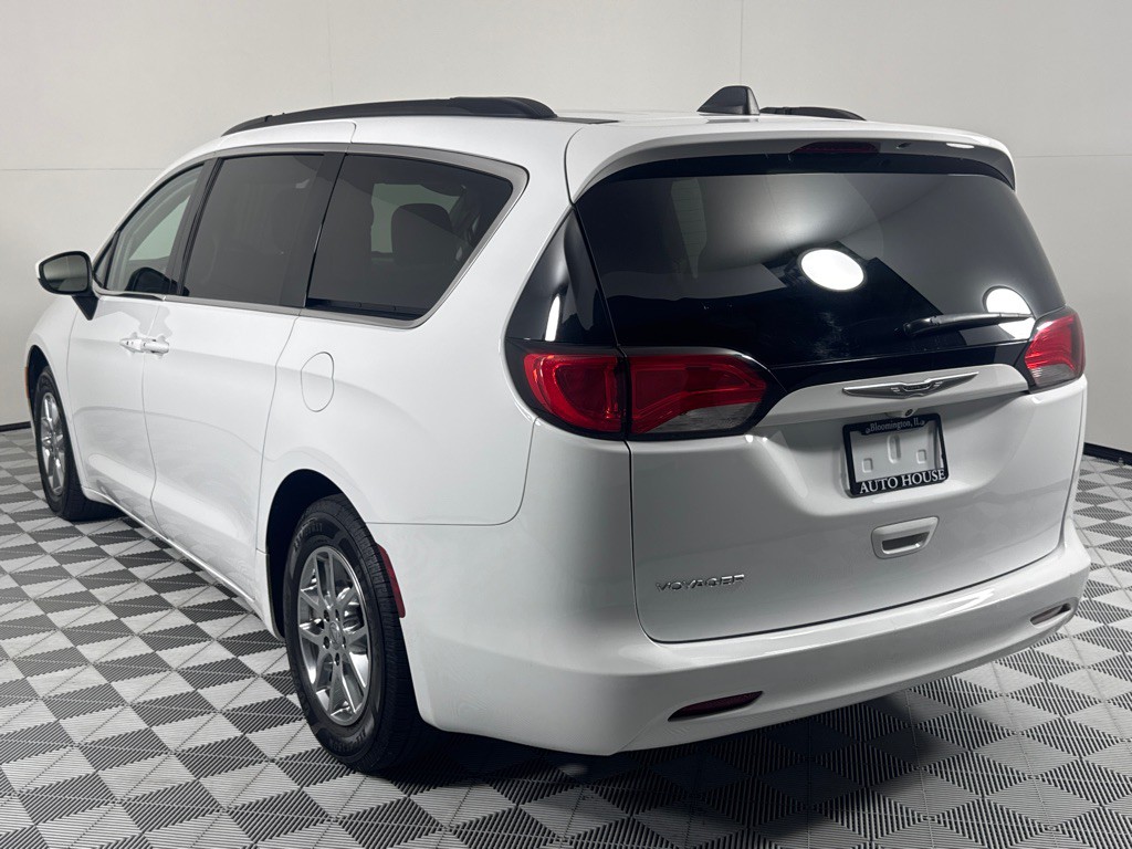 2021 Chrysler Voyager Image 7