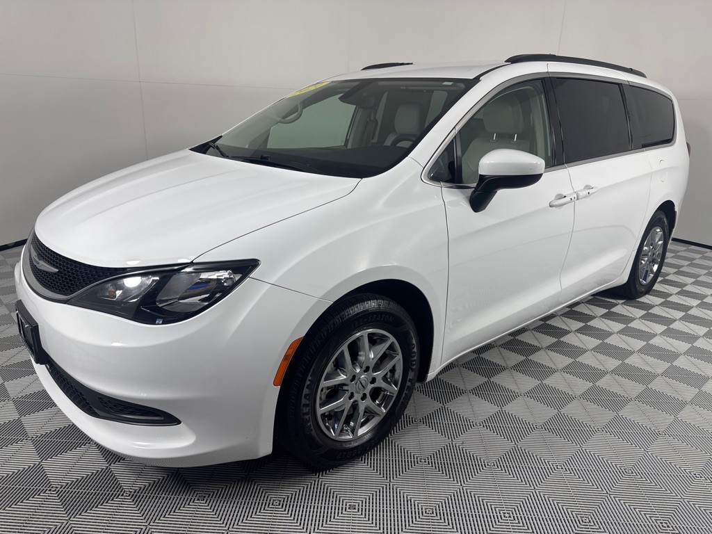 2021 Chrysler Voyager Image 10