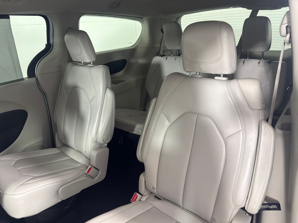 2021 Chrysler Voyager Image 21