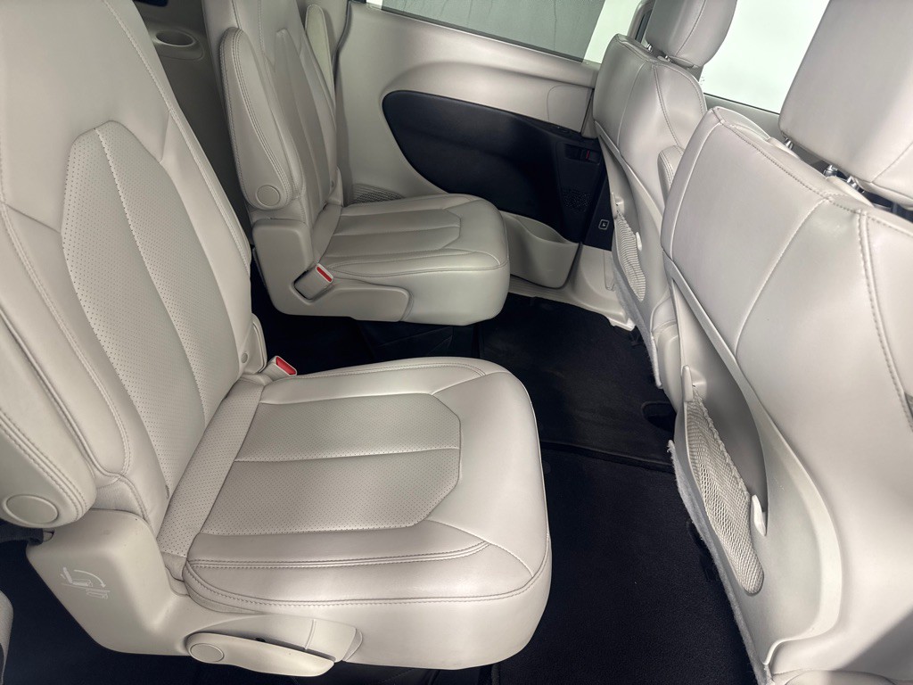 2021 Chrysler Voyager Image 24