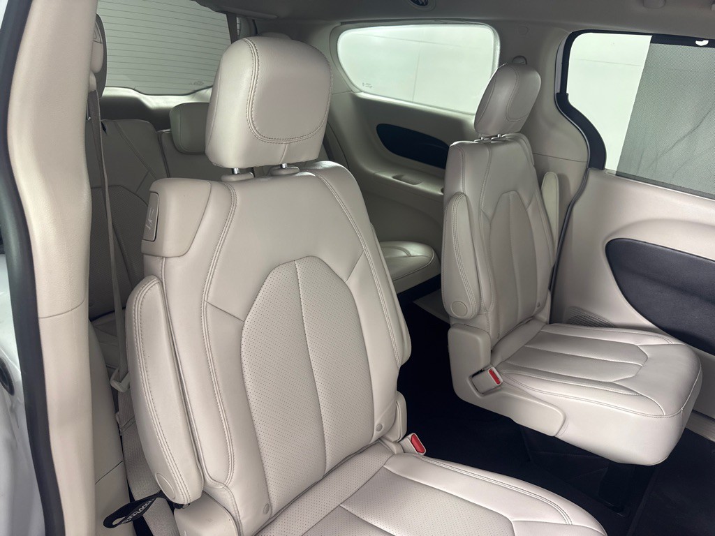 2021 Chrysler Voyager Image 25