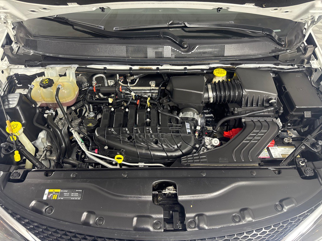 2021 Chrysler Voyager Image 29