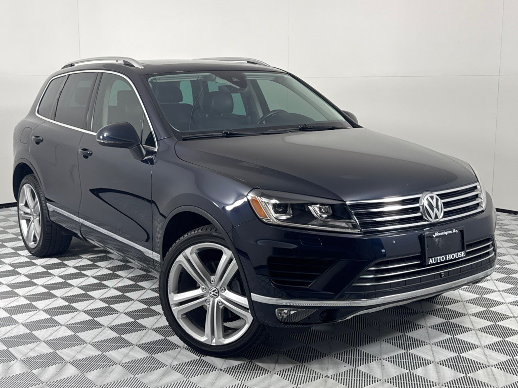 2017 Volkswagen Touareg Image 2