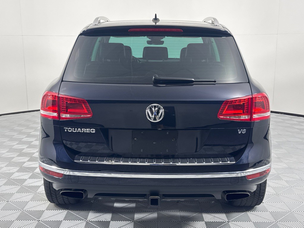 2017 Volkswagen Touareg Image 6