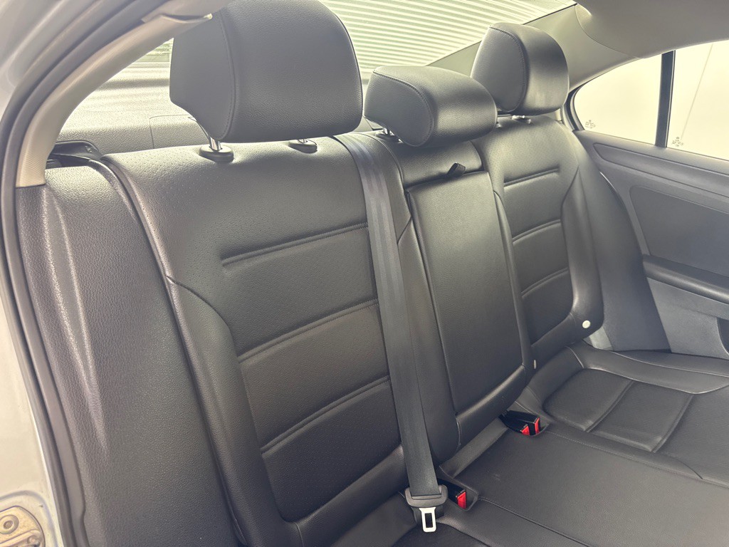 2014 Volkswagen Jetta Image 19