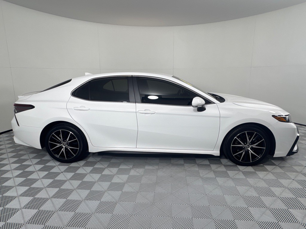 2023 Toyota Camry Image 4