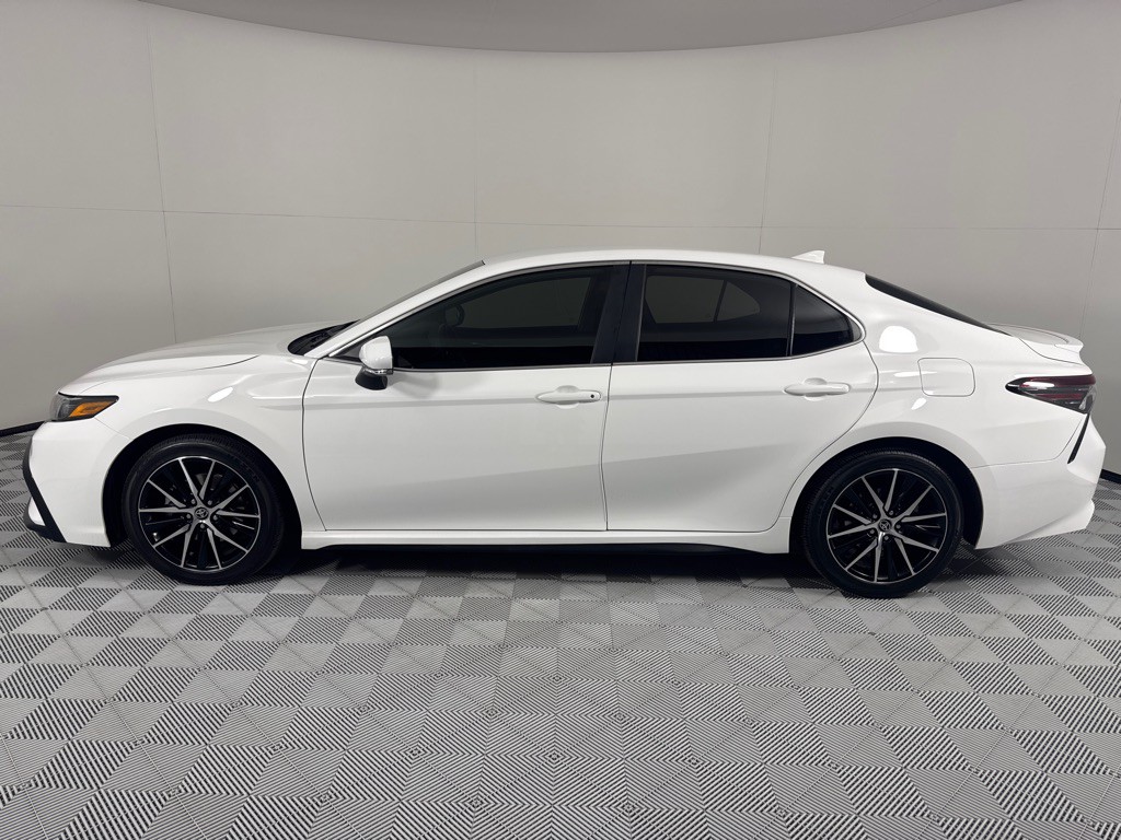 2023 Toyota Camry Image 9