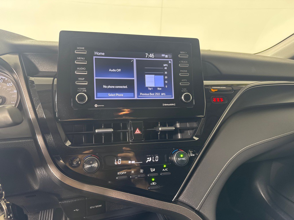 2023 Toyota Camry Image 19