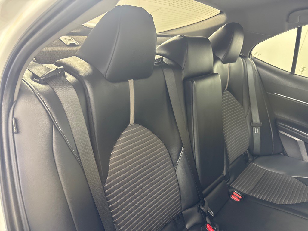 2023 Toyota Camry Image 24