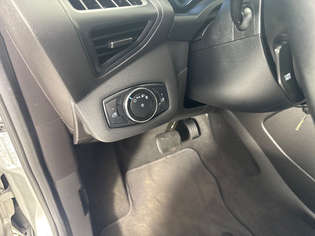 2014 Ford C-Max Image 12