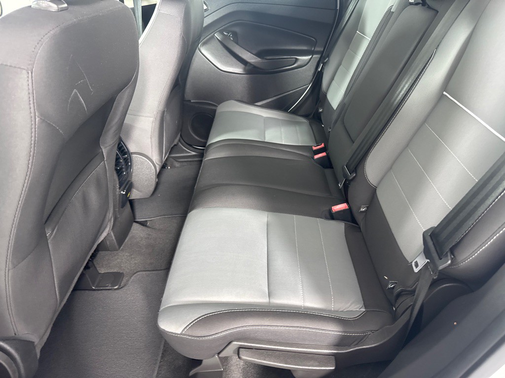 2014 Ford C-Max Image 16