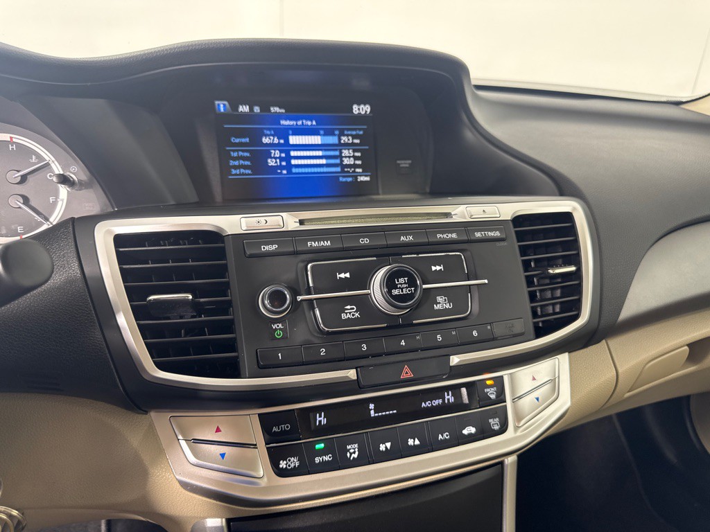 2013 Honda Accord Image 16