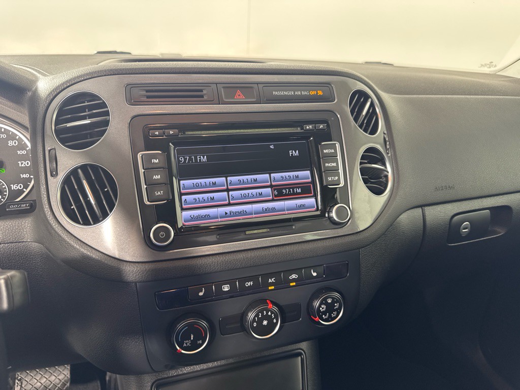 2013 Volkswagen Tiguan Image 15