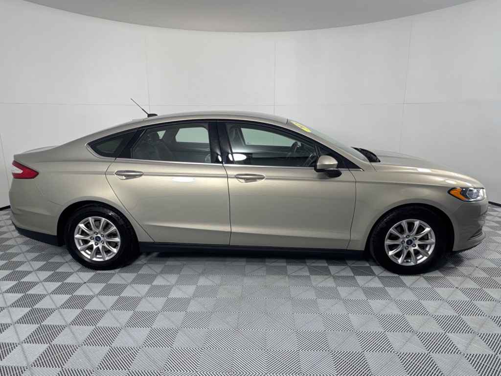 2015 Ford Fusion Image 4