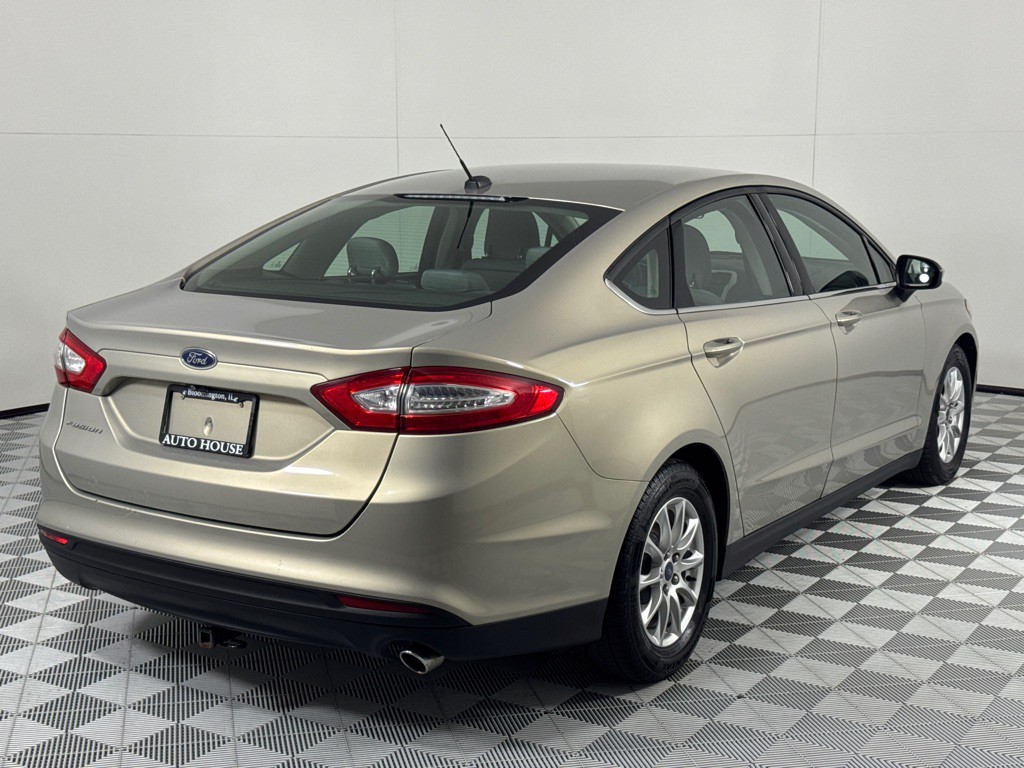 2015 Ford Fusion Image 5