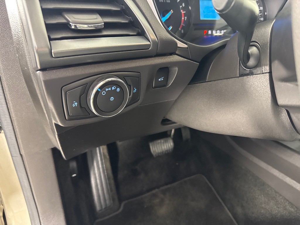2015 Ford Fusion Image 12