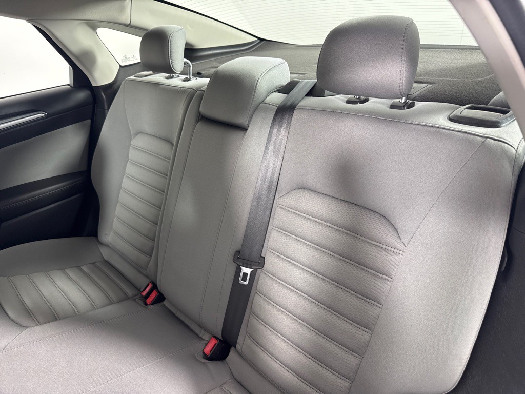 2015 Ford Fusion Image 17