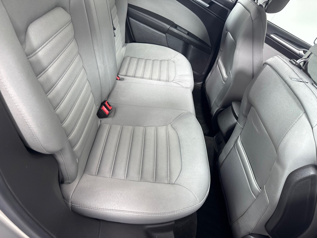 2015 Ford Fusion Image 18