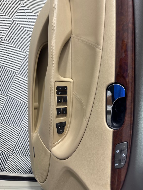 2011 Buick Lucerne Image 12