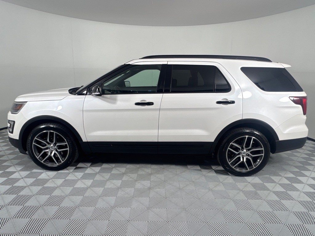 2017 Ford Explorer Image 9
