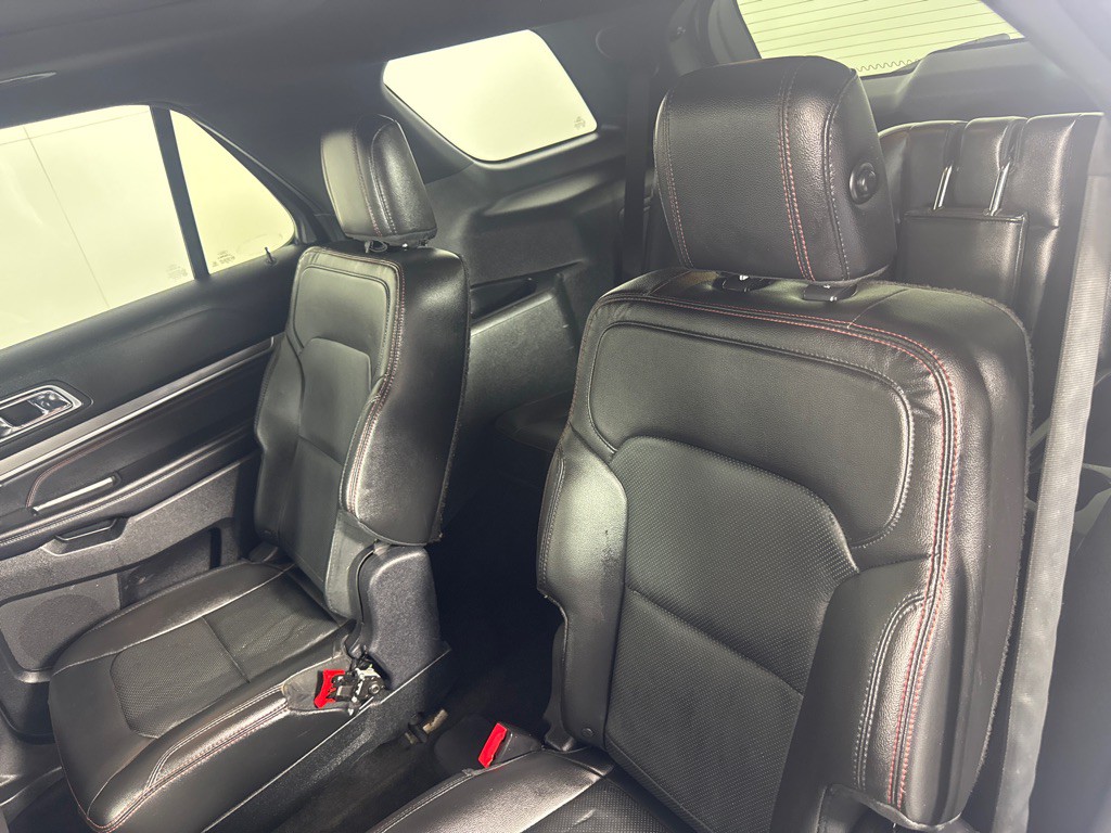 2017 Ford Explorer Image 23