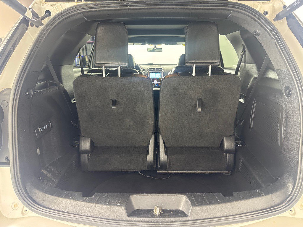 2017 Ford Explorer Image 25