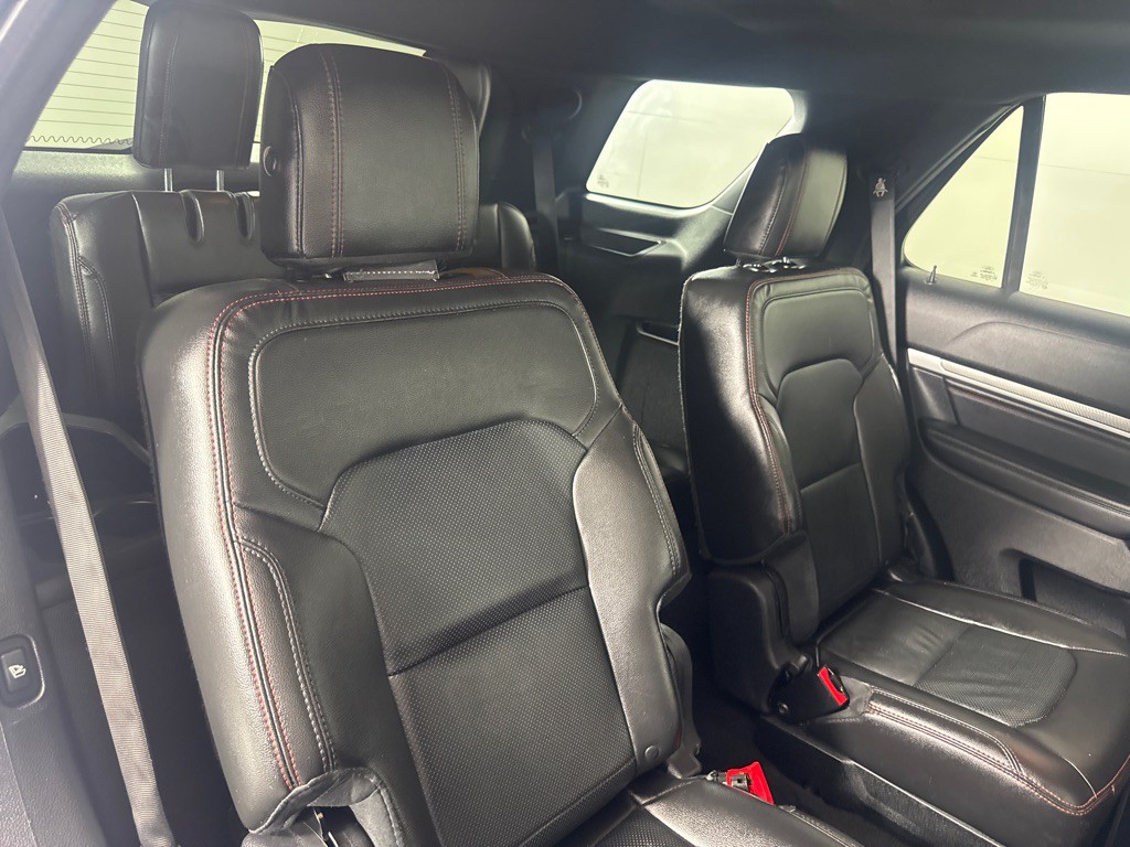 2017 Ford Explorer Image 27