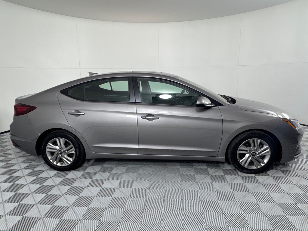 2020 Hyundai Elantra Image 4