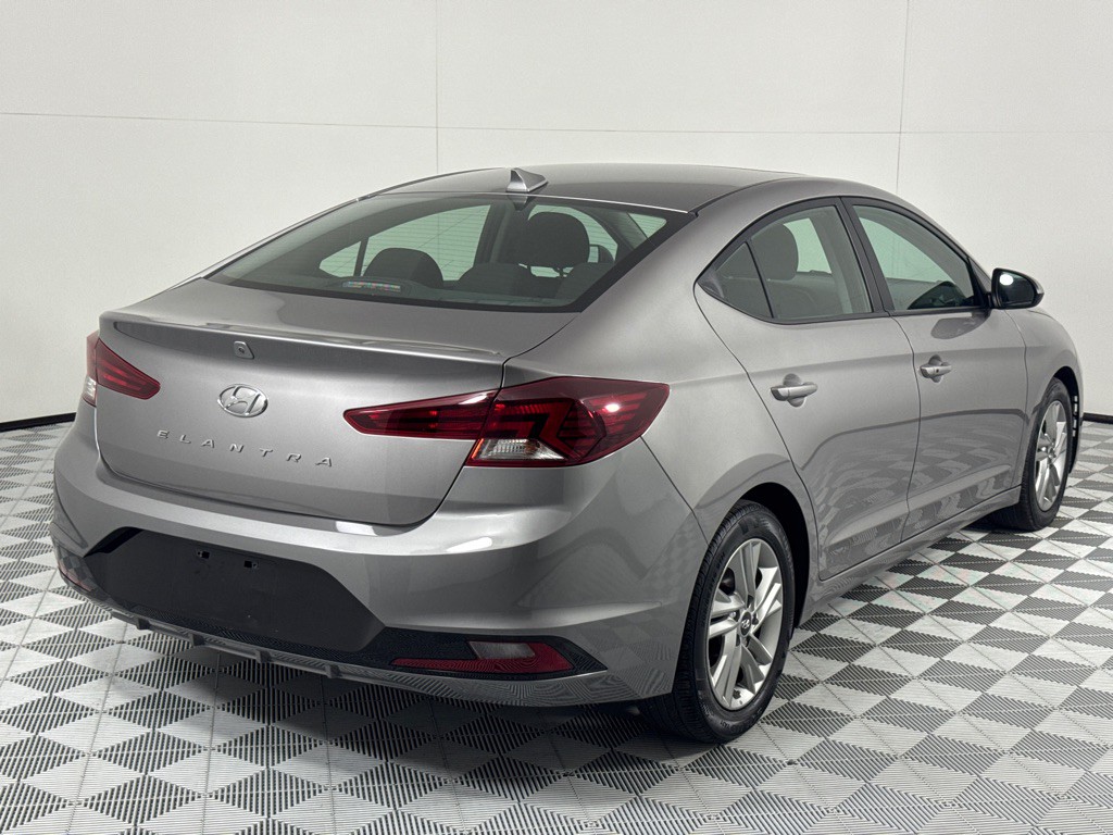 2020 Hyundai Elantra Image 5