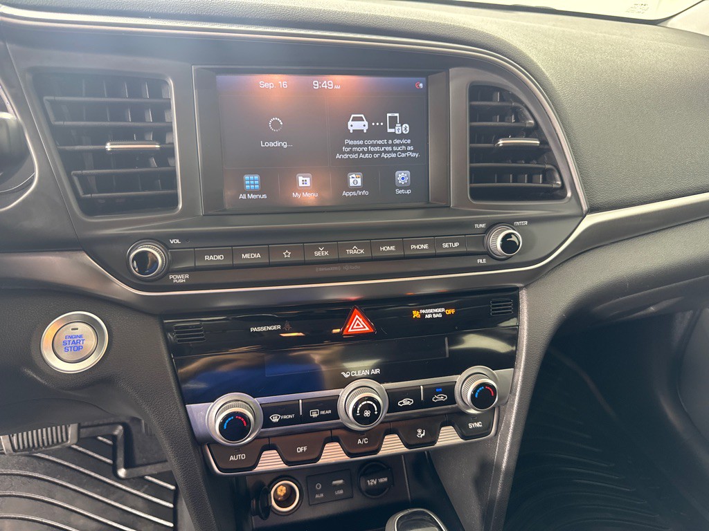 2020 Hyundai Elantra Image 18