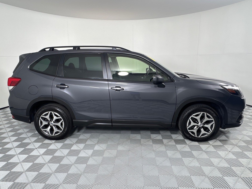 2023 Subaru Forester Image 4