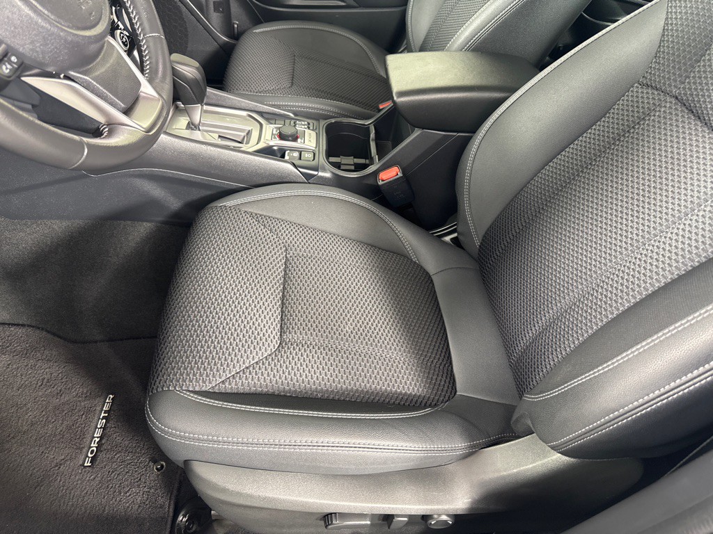 2023 Subaru Forester Image 13