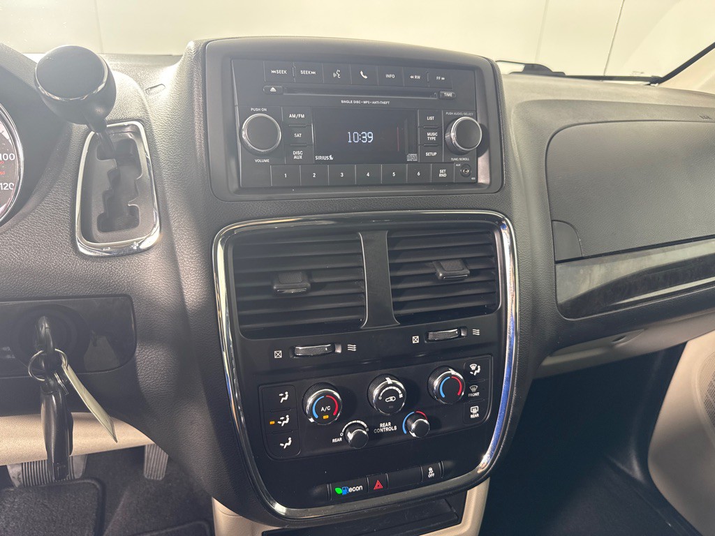 2013 Dodge Grand Caravan Image 14