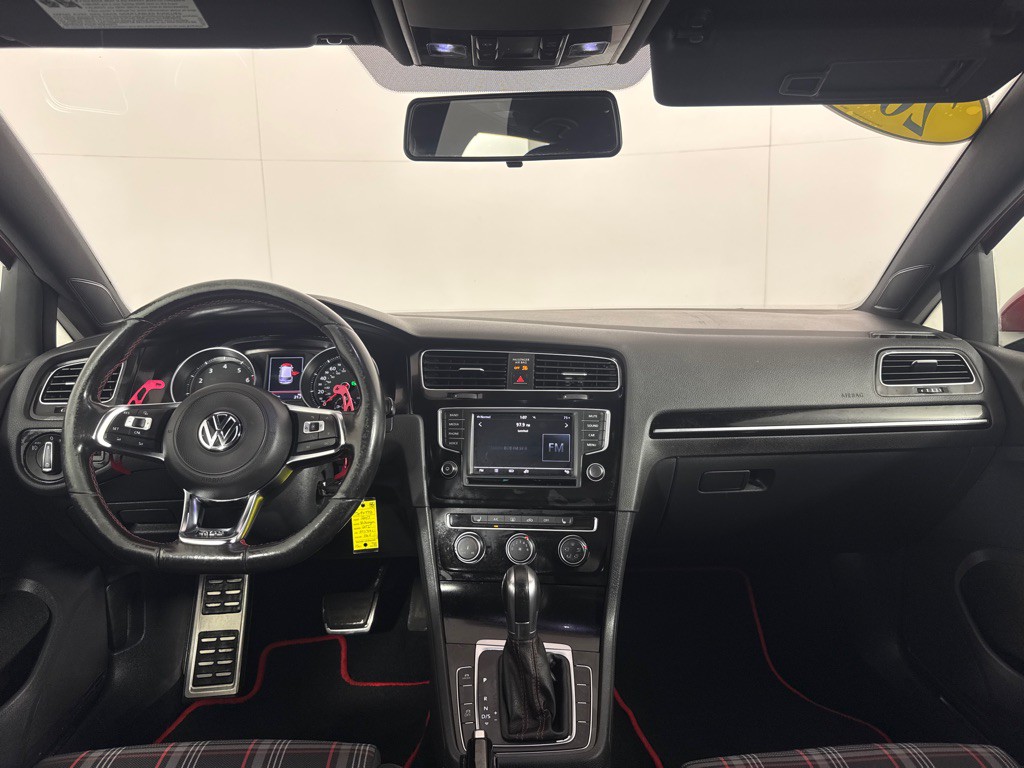 2017 Volkswagen GTI Image 23