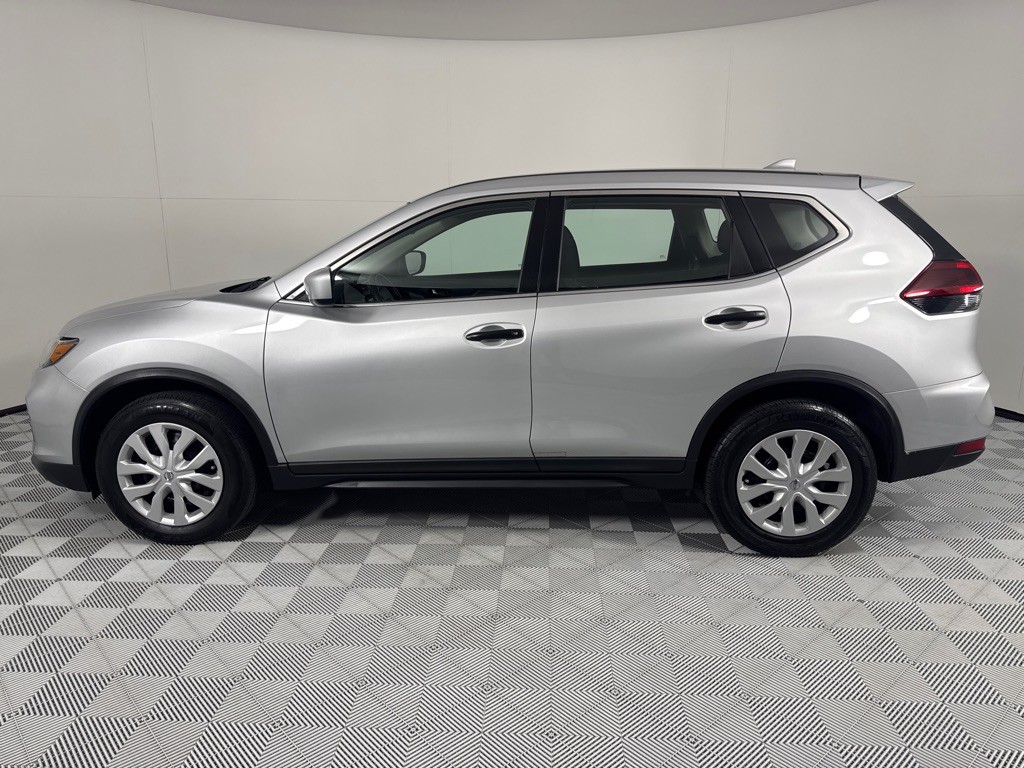 2018 Nissan Rogue Image 6