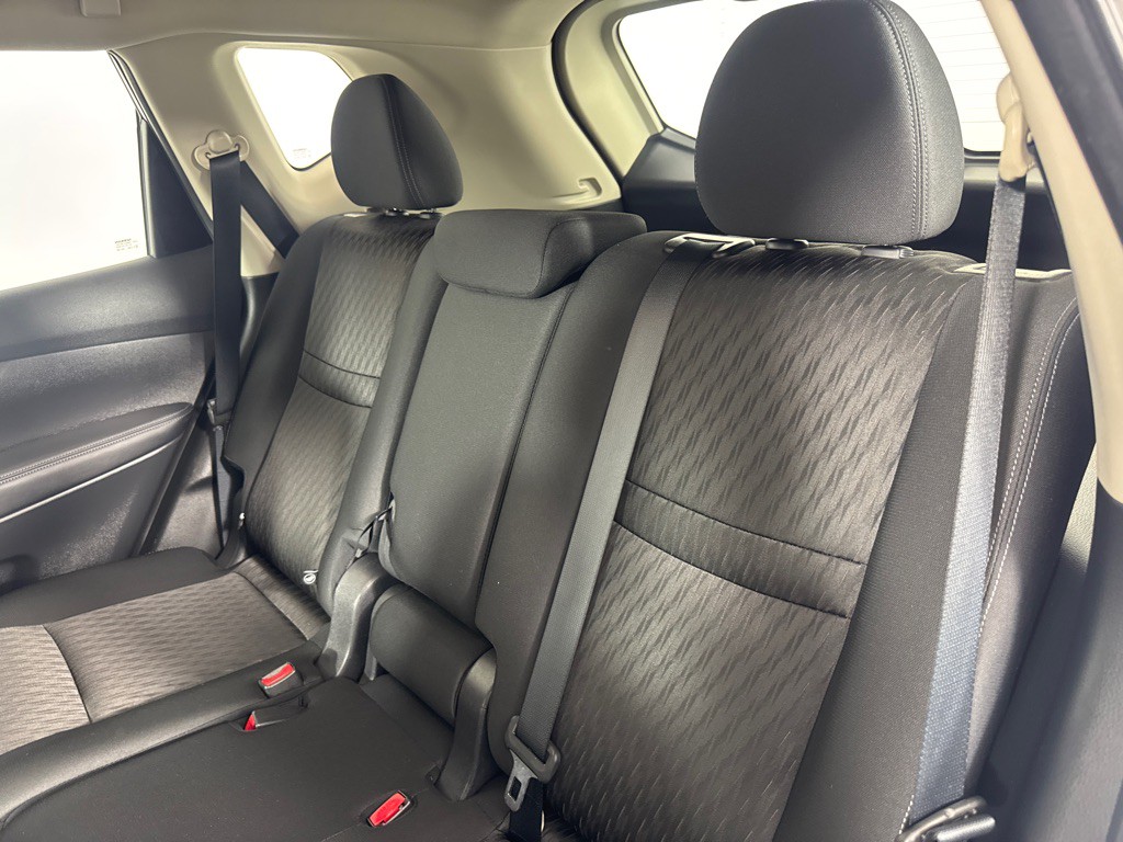 2018 Nissan Rogue Image 19