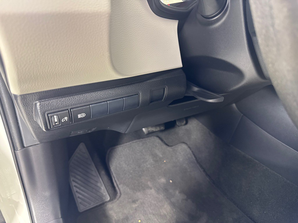 2020 Toyota Corolla Image 15