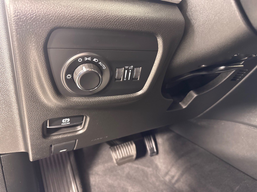 2022 Jeep Grand Cherokee Image 15