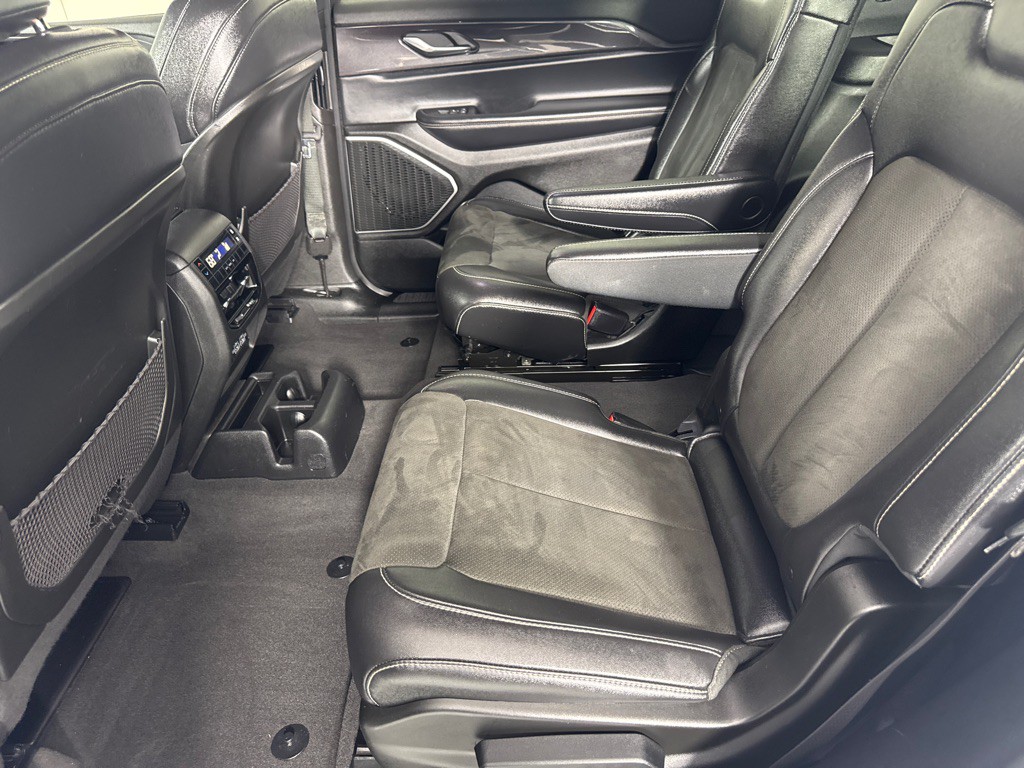 2022 Jeep Grand Cherokee Image 21