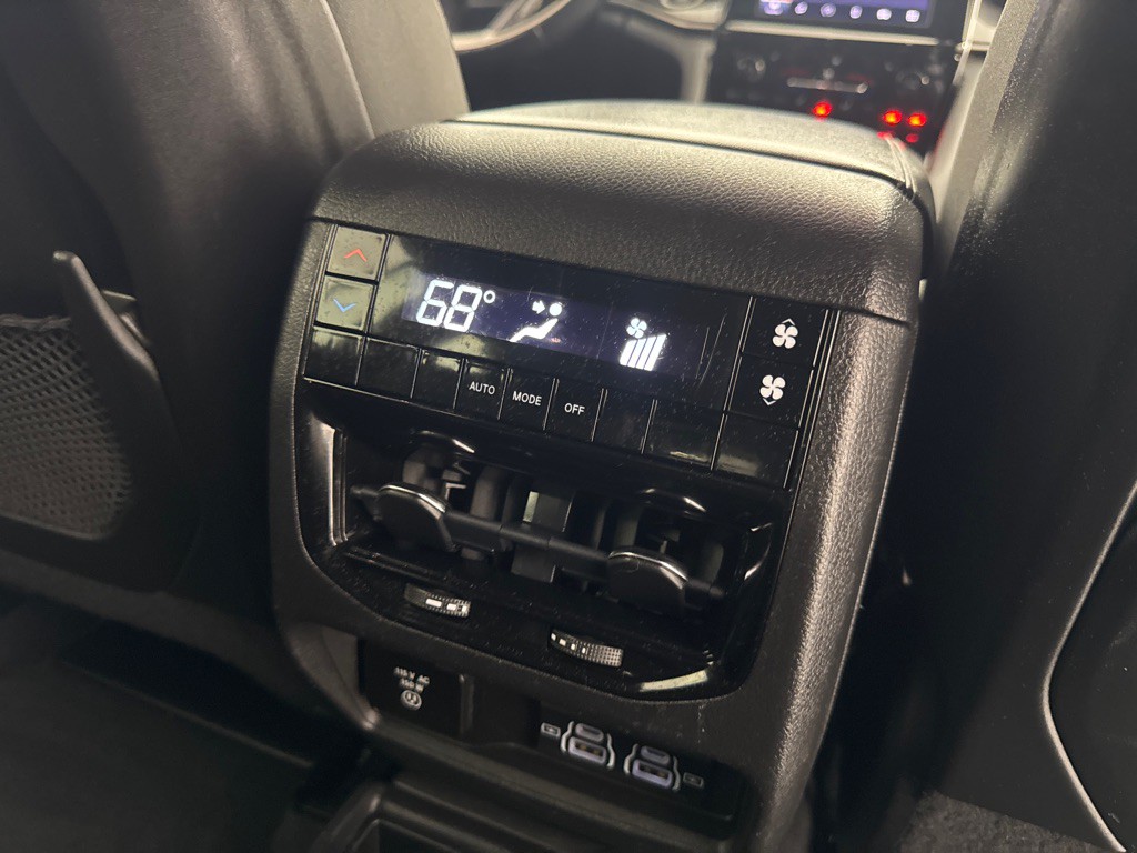 2022 Jeep Grand Cherokee Image 30