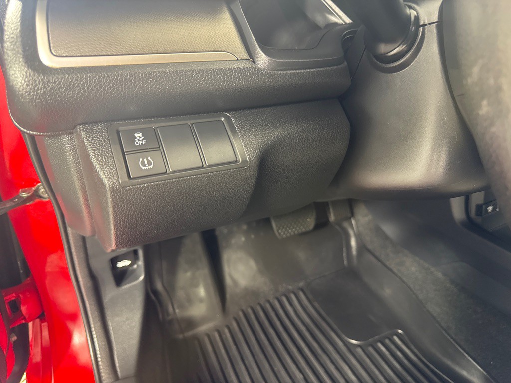 2016 Honda Civic Image 16