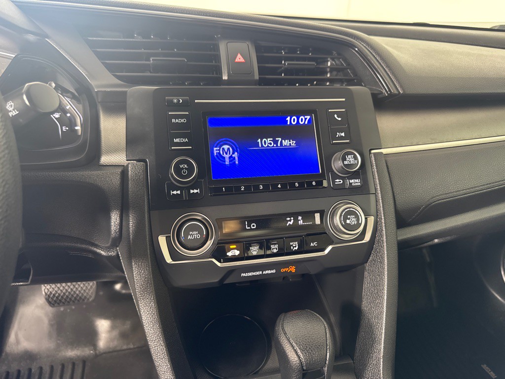 2016 Honda Civic Image 18